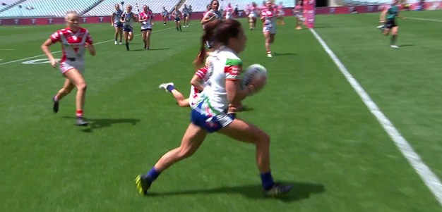 What an offload from Stowers for Bartlett try