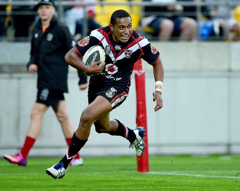 Glen Fisiiahi runs in for a try. Vodafone Warriors v Wests Tigers at Westpac Stadium Photo: photosport.co.nz