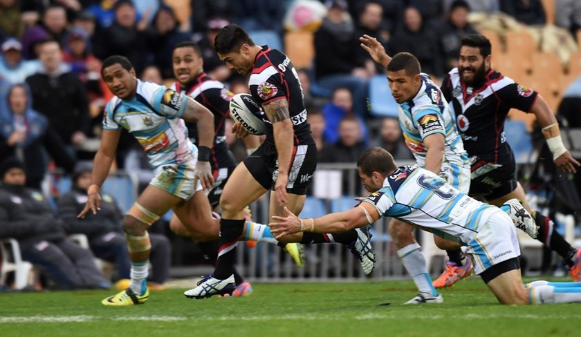 Shaun Johnson. Vodafone Warriors v Gold Coast Titans. NRL Rugby League. Mt Smart Stadium, Auckland, New Zealand. Sunday 31 August 2014. Photo: Andrew Cornaga/www.Photosport.co.nz