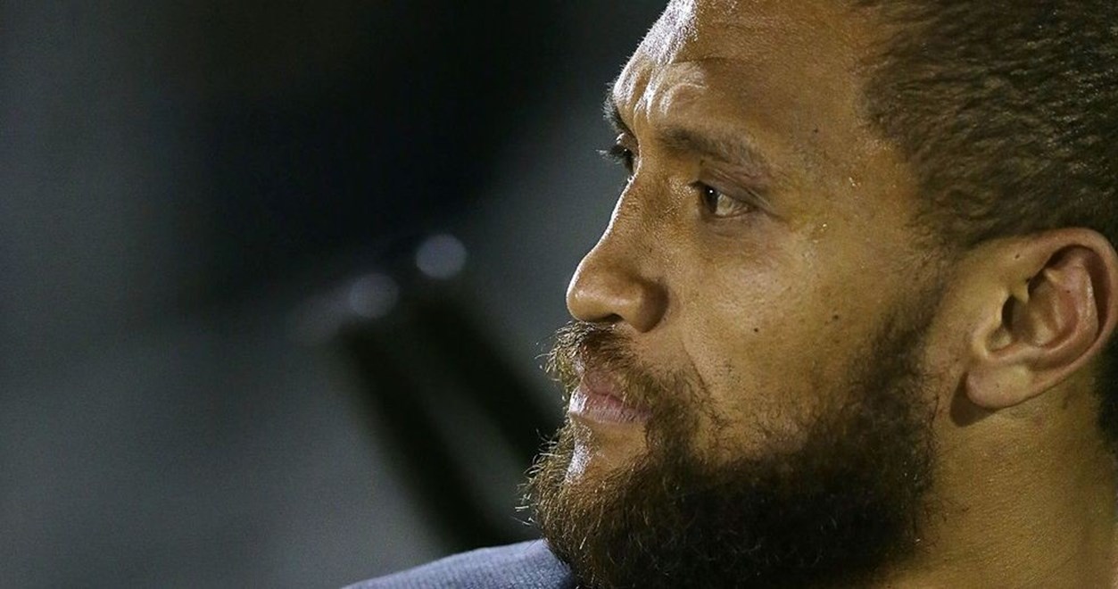 SYDNEY, AUSTRALIA - MAY 09:  Manu Vatuvei of the Warriors sits injured on the bench during the NRL Rugby League match between the Cronulla Sharks and the Vodafone Warriors at Remondis Stadium, Sydney, Australia. Saturday 9 May 2015. Copyright Photo: Mark Metcalfe / www.Photosport.co.nz