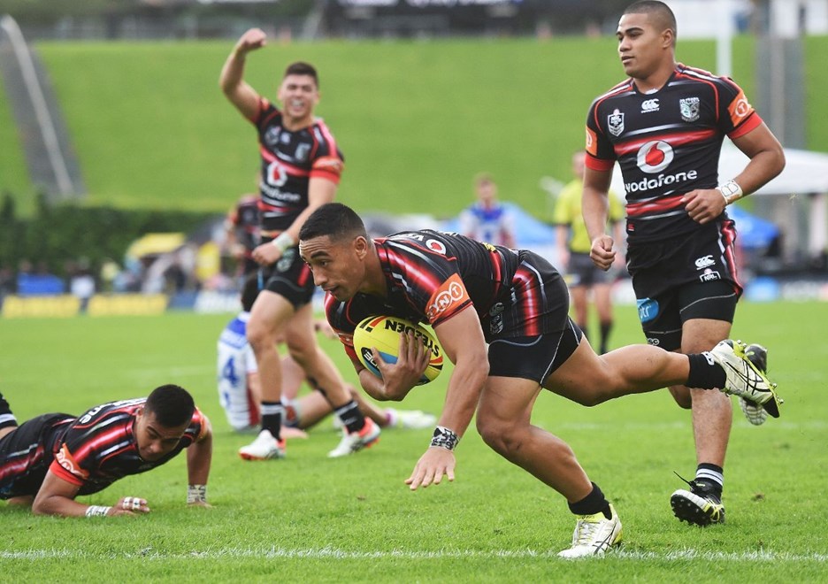 Tomas Aoake scores a try during the Junior Warriors v Junior Knights match. NYC Holden Cup U20s Rugby League. Mt Smart Stadium, Auckland. New Zealand. Anzac Day, Sunday 31 May 2015. Copyright Photo: Andrew Cornaga / www.Photosport.co.nz