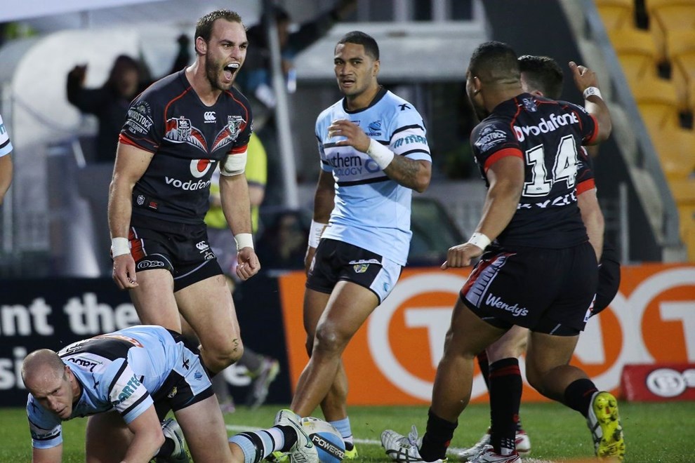 Vodafone Warriors Simon Mannering celebrates after scoring a try in the NRL Rugby League, Vodafone Warriors v Cronulla Sharks at Mt Smart Stadium, Auckland, New Zealand 1 August 2015. Copyright Photo: Fiona Goodall / www.photosport.nz