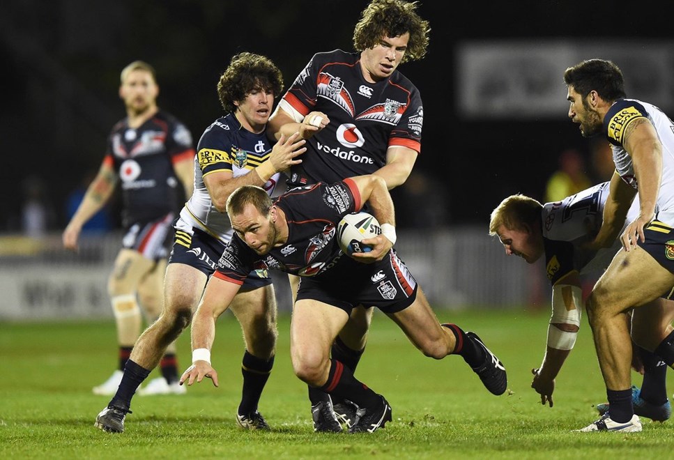 Simon Mannering during the NRL Rugby League match between the Vodafone Warriors and The North Queensland Cowboys at Mt Smart Stadium, Auckland, New Zealand. Saturday 22 August 2015. Copyright Photo: Andrew Cornaga / www.Photosport.nz