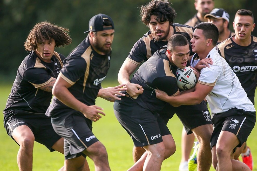 Picture by Alex Whitehead/SWpix.com - 20/10/2015 - Rugby League - New Zealand Kiwis Training - Kirkstall Training Ground, Leeds, England - New Zealand's Tuimoala Lolohea.