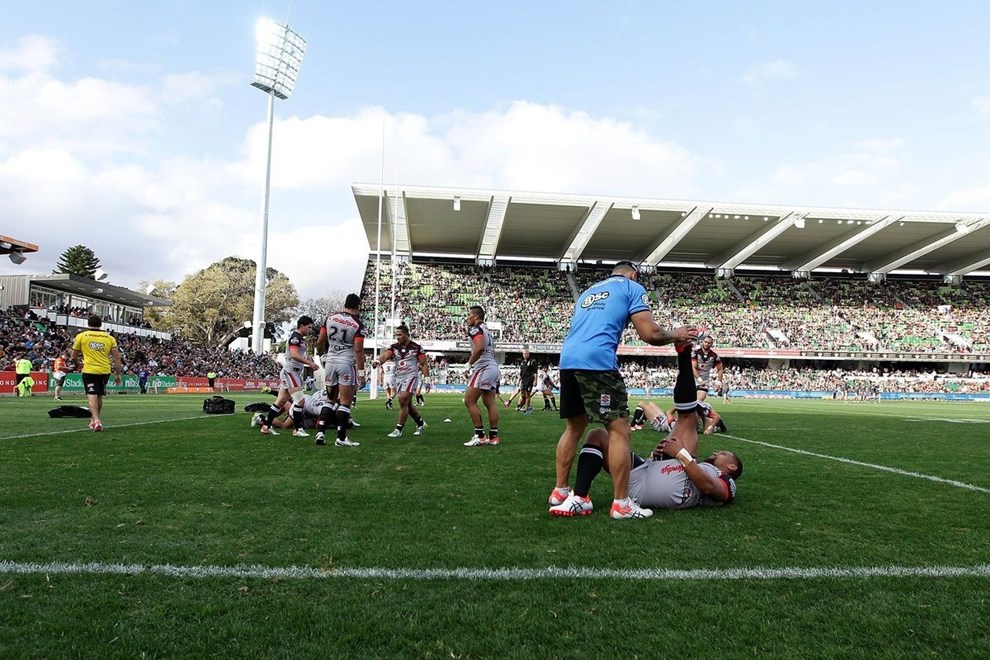 PERTH, AUSTRALIA - JUNE 06:  The Warriors warm up before the 2015 NRL Round 13 Rugby League match between the Vodafone Warriors and The Rabbitohs at NIB Stadium, Perth, Australia on June 6, 2015. (Copyright photo Will Russell/www.Photosport.co.nz)