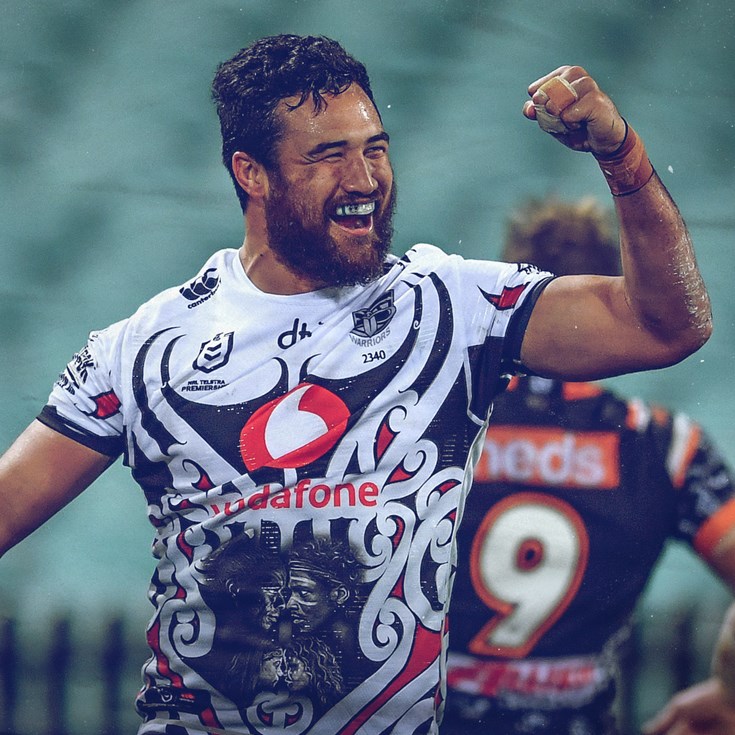 Hiku re-signs with Vodafone Warriors