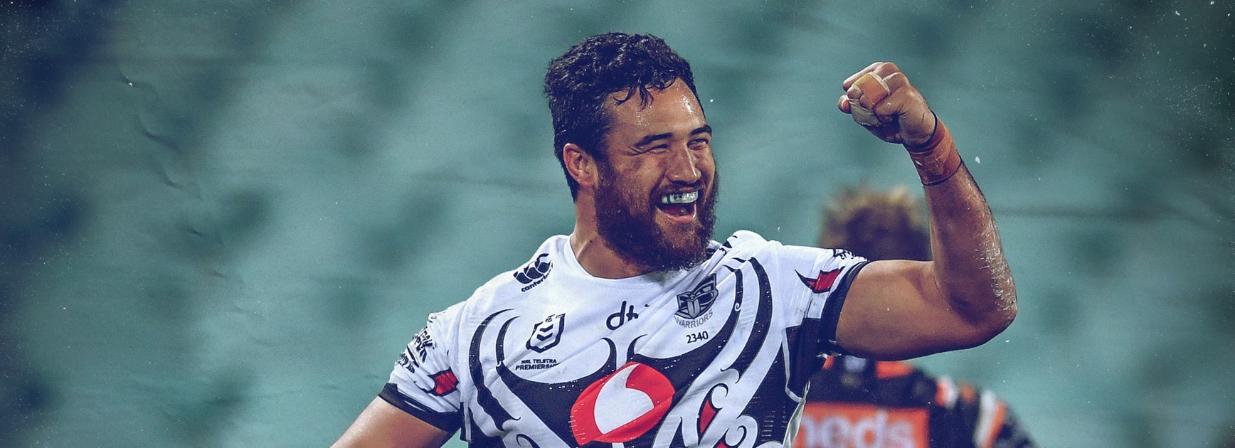 Hiku re-signs with Vodafone Warriors