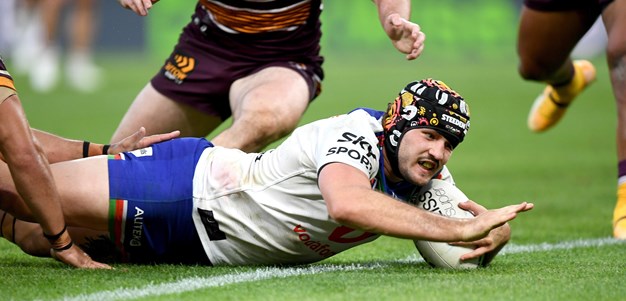 Curran hits, spins and plants ball down for hit-back try