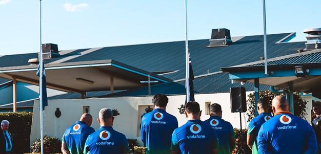 Vodafone Warriors visit local RSL for Anzac ceremony