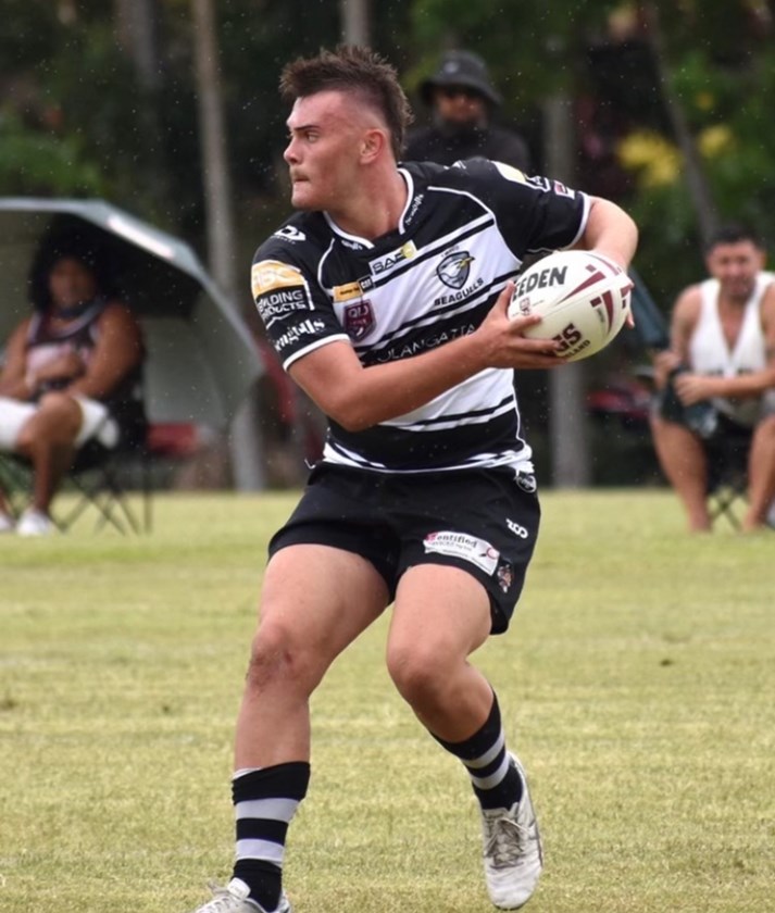 Tweed Heads Seagulls back rower Tom Summers signed on two-year contract for One New Zealand Warriors' SG Ball Cup squad.