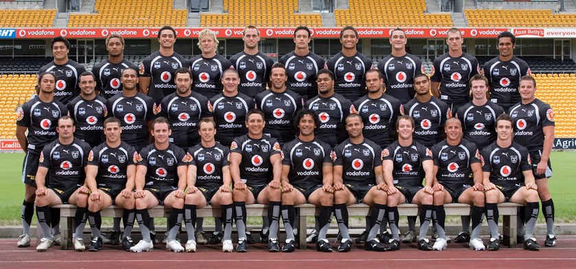 Vodafone Warriors 2007 | Corey Lawrie steals a spot in the front row (far left) of the team photo surrounded by club legends galore.