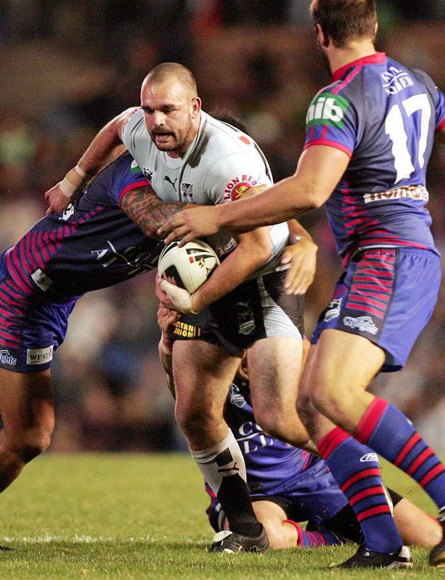 Corey Lawrie off the bench in his third NRL appearance for the then-Vodafone Warriors against the Knights in Newcastle in 2007.