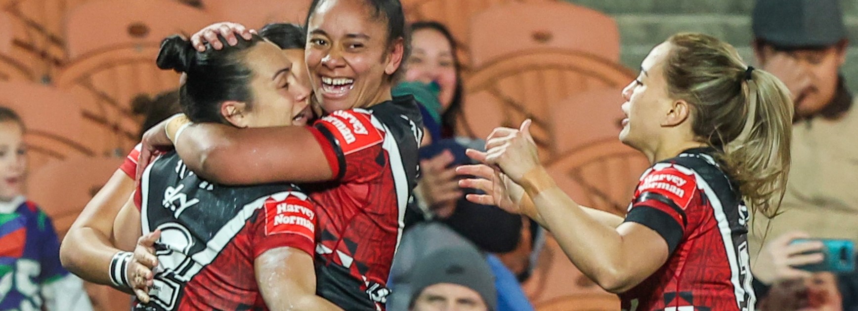 NRLW As it happened: Warriors edge Knights; Titans, Bulldogs prevail