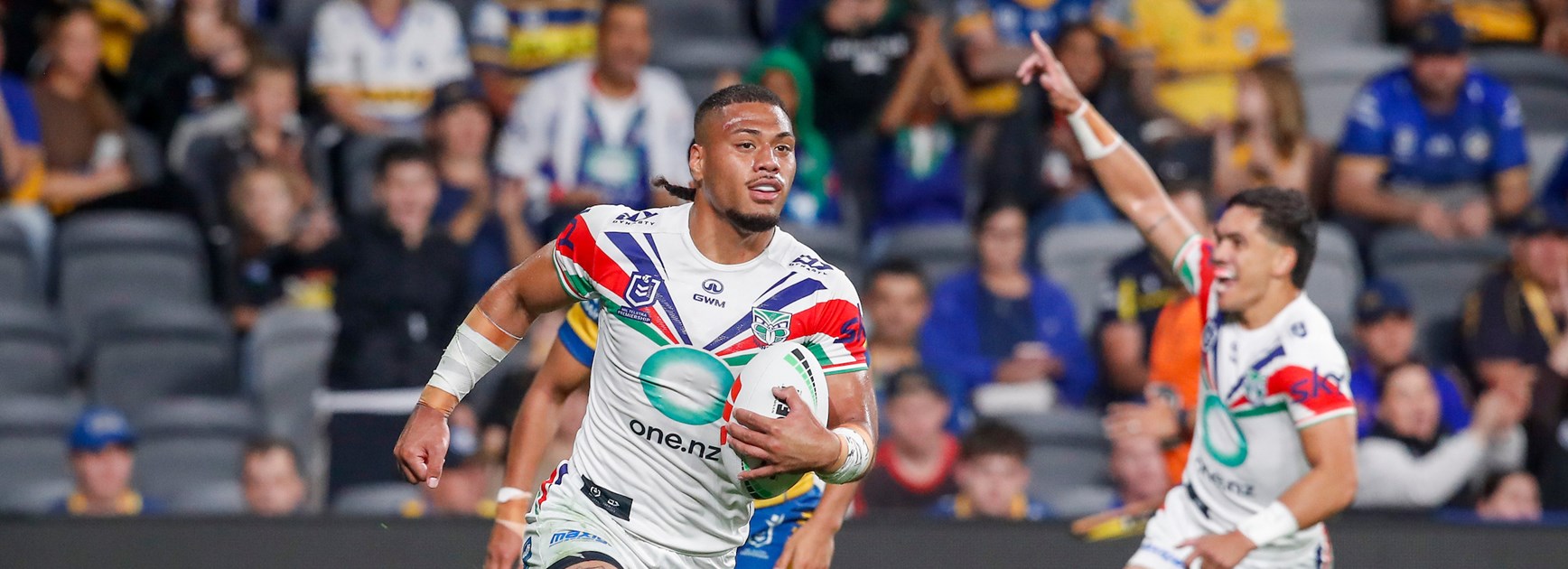 As it happened: Roosters withstand Broncos;  Warriors riding high; Raiders salute