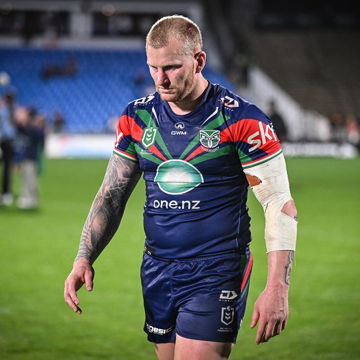 Barnett sidelined after breaking thumb