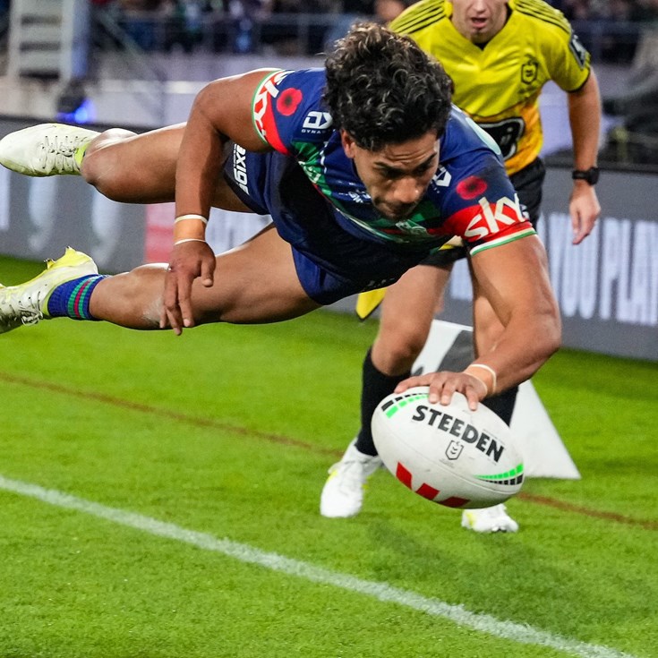 Live Blog: Warriors hang on in bruising battle for key win