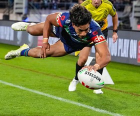 Live Blog: Warriors hang on in bruising battle for key win