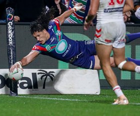 Live Blog: Warriors shut down Dragons to prevail 30-12