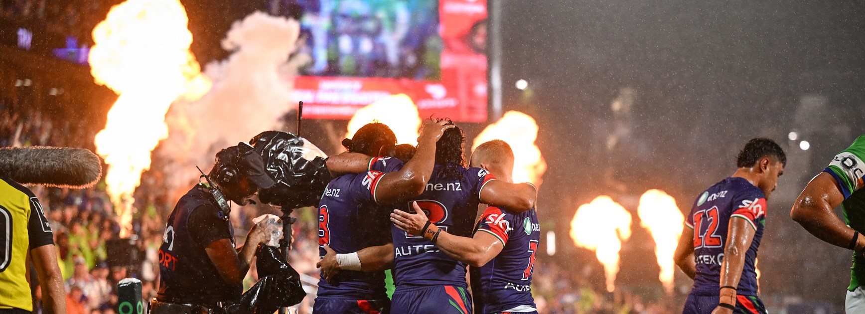 Friday night footy: Warriors v Raiders; Roosters v Rabbitohs